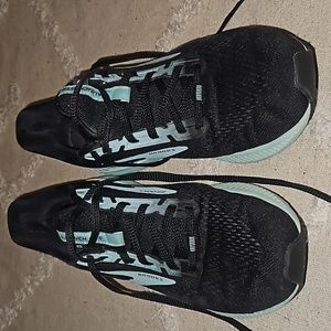 BROOKS Launch CTS 8